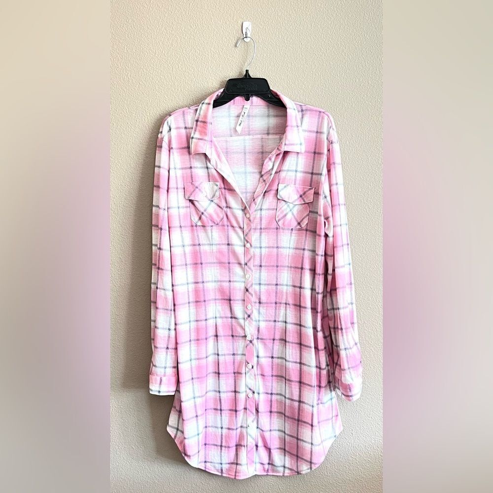 White Mark Pink Plaid Tunic Button Down